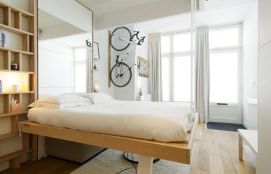 bedUp® Amsterdam rangement pratique petits espaces gain de place lit escamotable plafond bedup