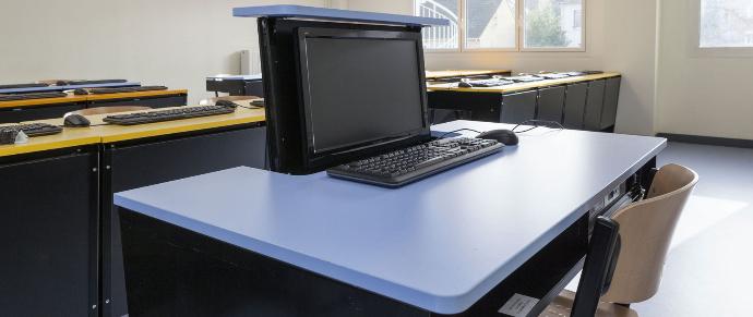 bureau informatique écran escamotable