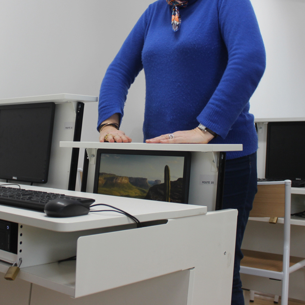 bureaux escamotables pour salles de classes