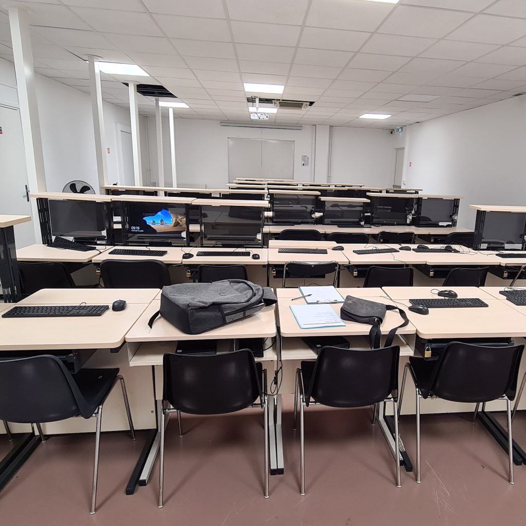 Bureau informatique escamotable Milena / Esg-Studialis