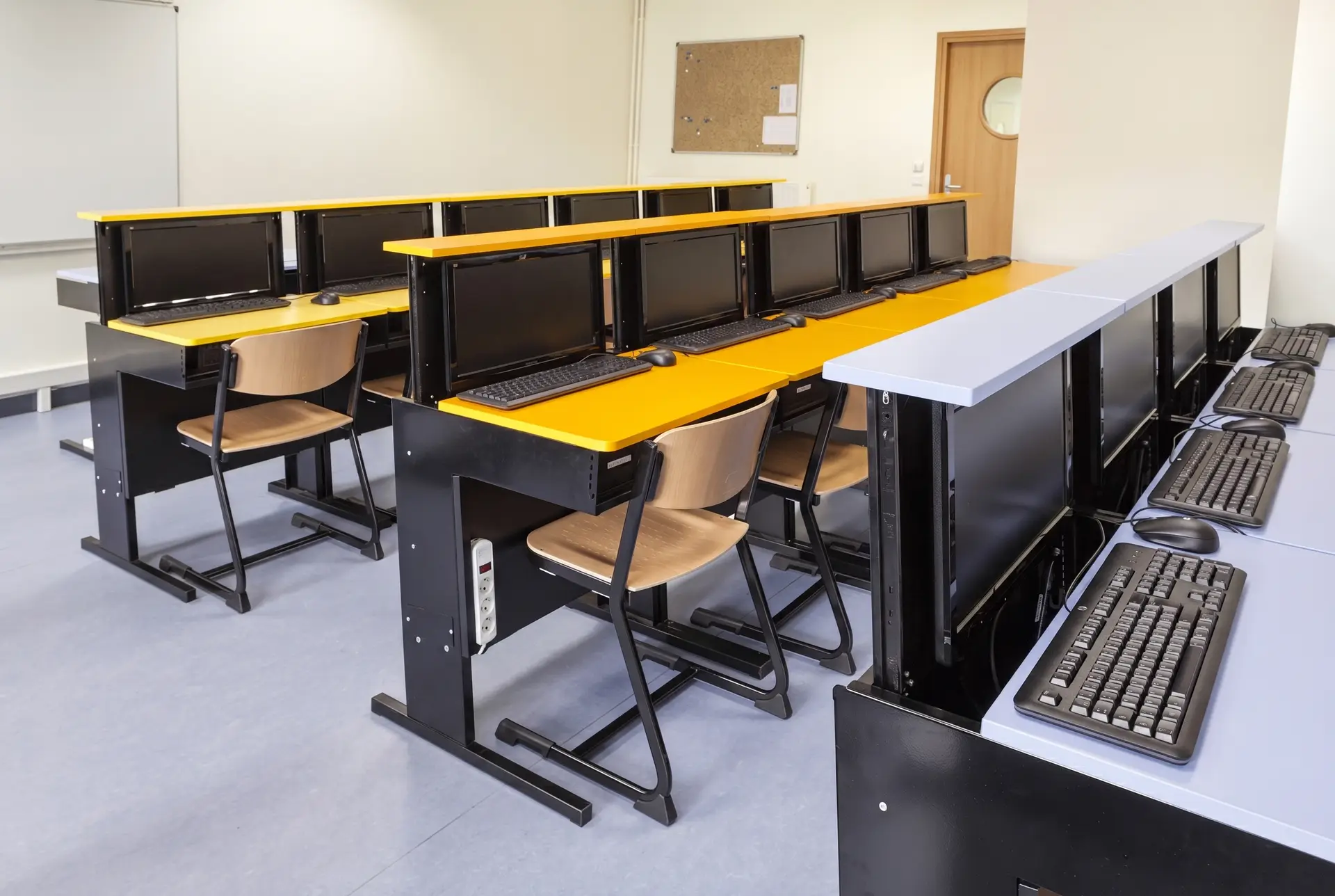Bureau escamotable élève - Gamme compacte Milena A5 – Image 13
